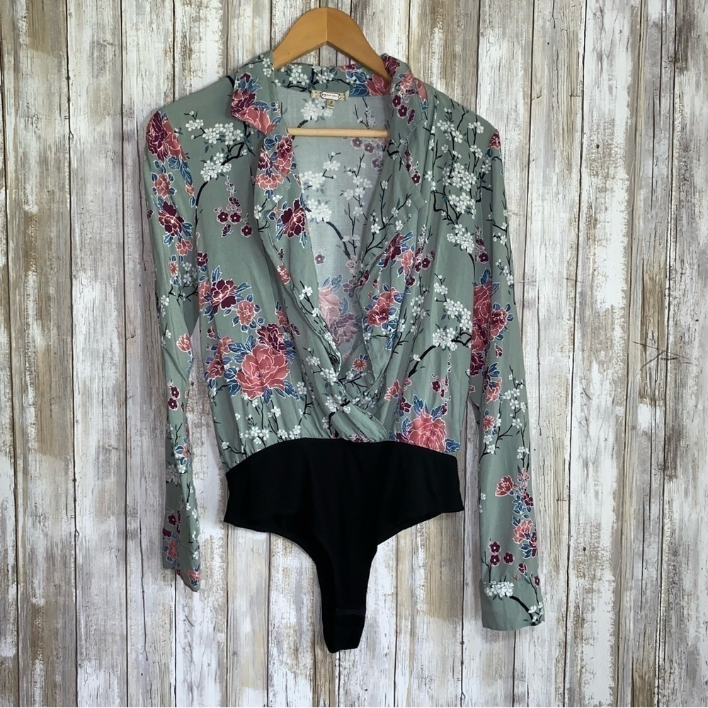 Gimmicks by Buckle Floral Open Bodysuit